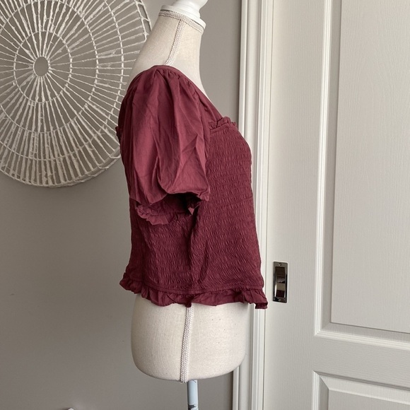 Torrid - Stretch Challis Smocked Puff Sleeve Crop Top in "Wild Ginger Burgundy"  - Picture 3 of 13